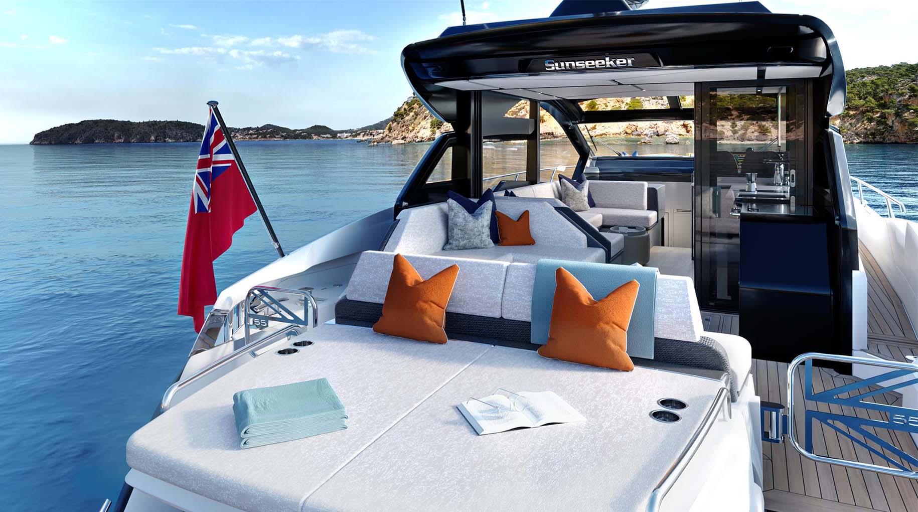 Sunseeker Predator 55 aft cockpit Sunseeker Predator 55 aft cockpit