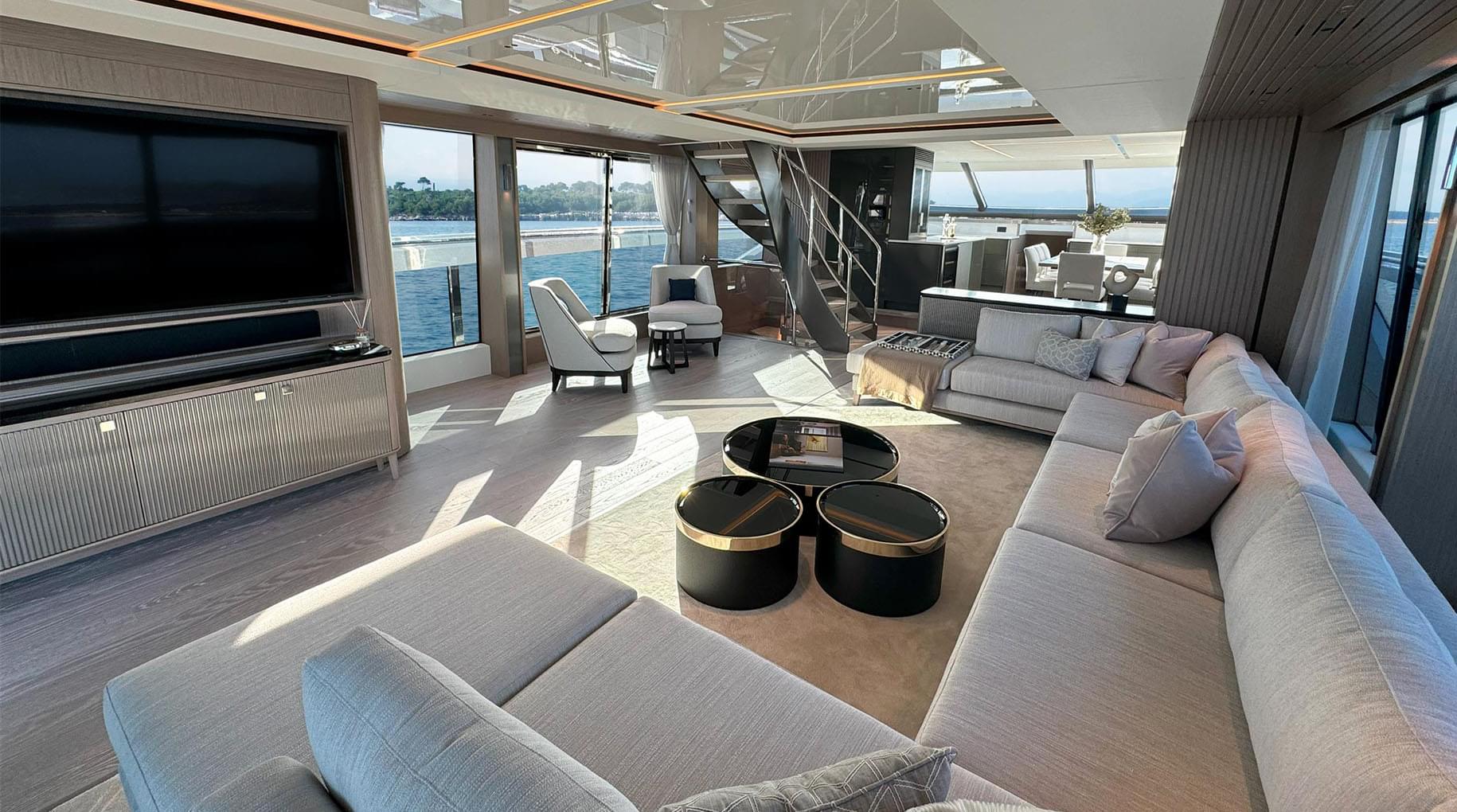 Ocean 182 Main Deck Ocean 182 Main Deck