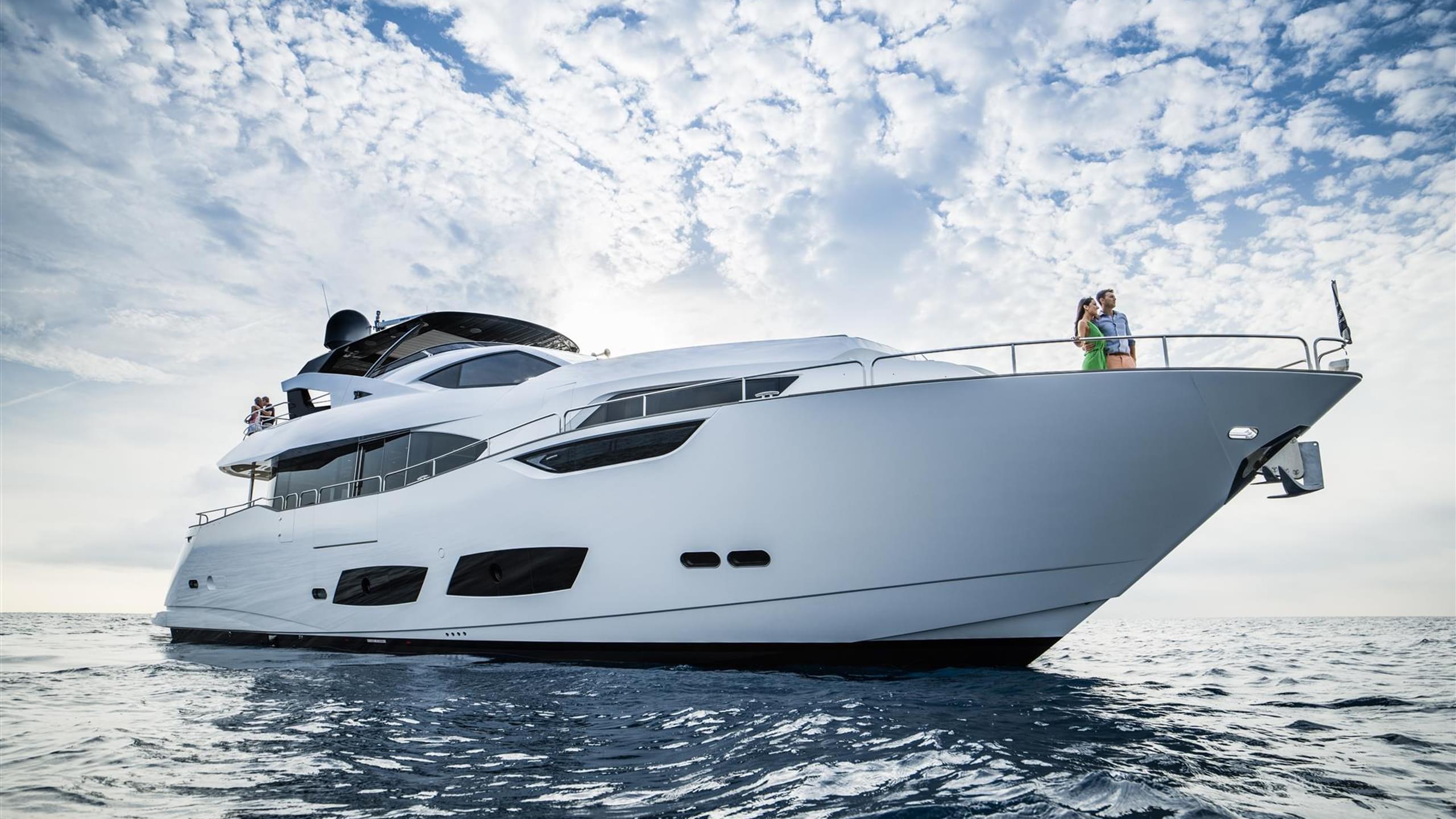 Sunseeker 95 Yacht