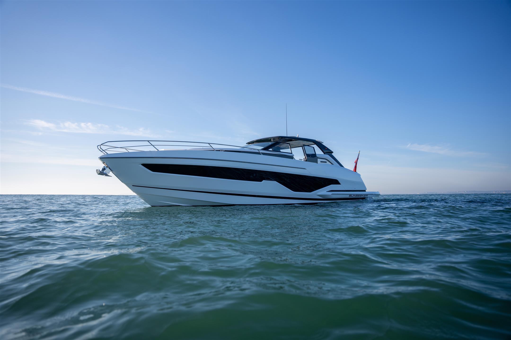 Superhawk 55 at Miami International Boat Show Superhawk 55 at Miami International Boat Show