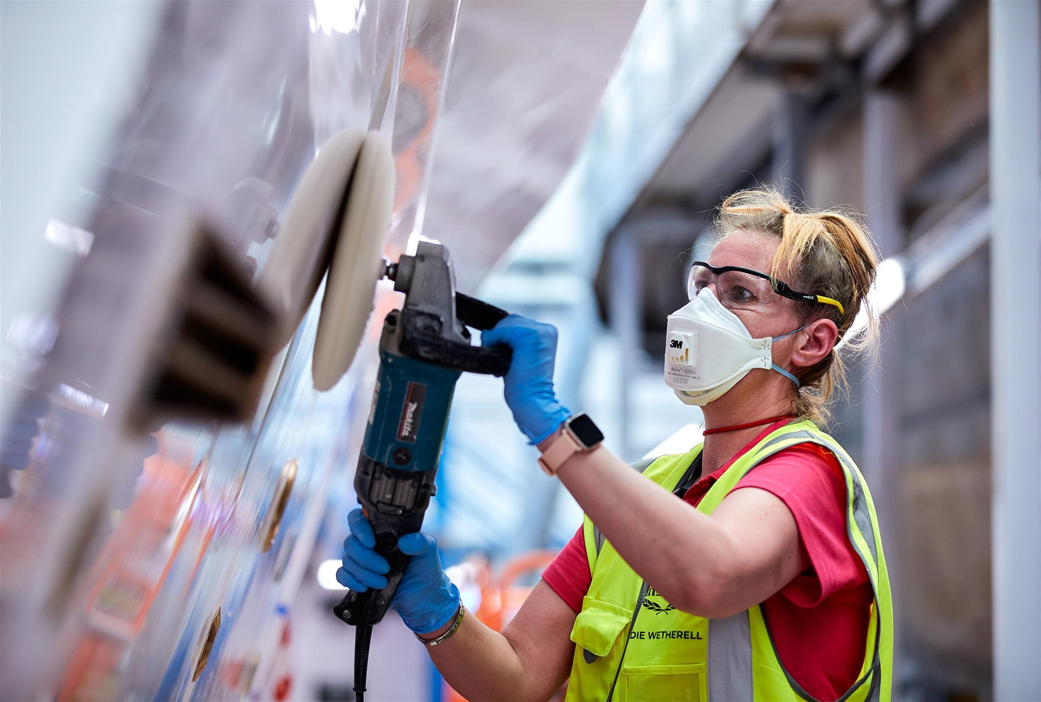 Sunseeker boat builder in composites at work Sunseeker boat builder in composites at work