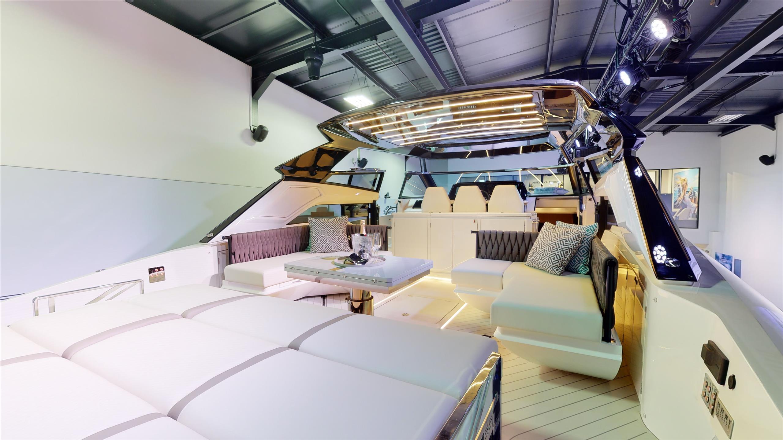 Sunseeker Superhawk 55 UK debut