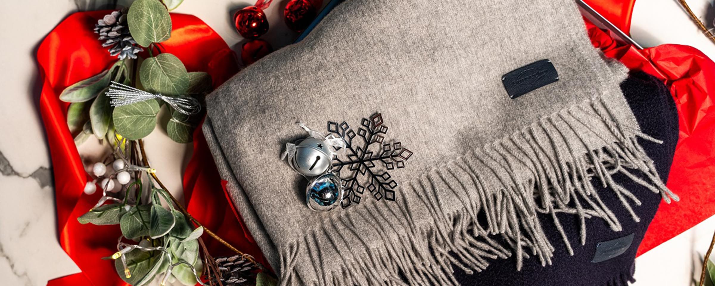 Sunseeker 'Embrace' Cashmere Scarf Sunseeker 'Embrace' Cashmere Scarf