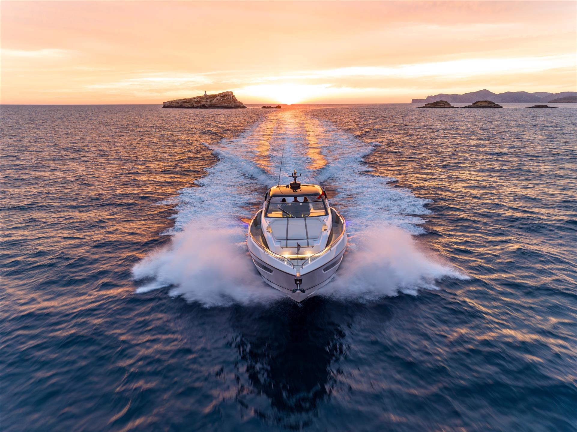 Sunseeker Superhawk 55