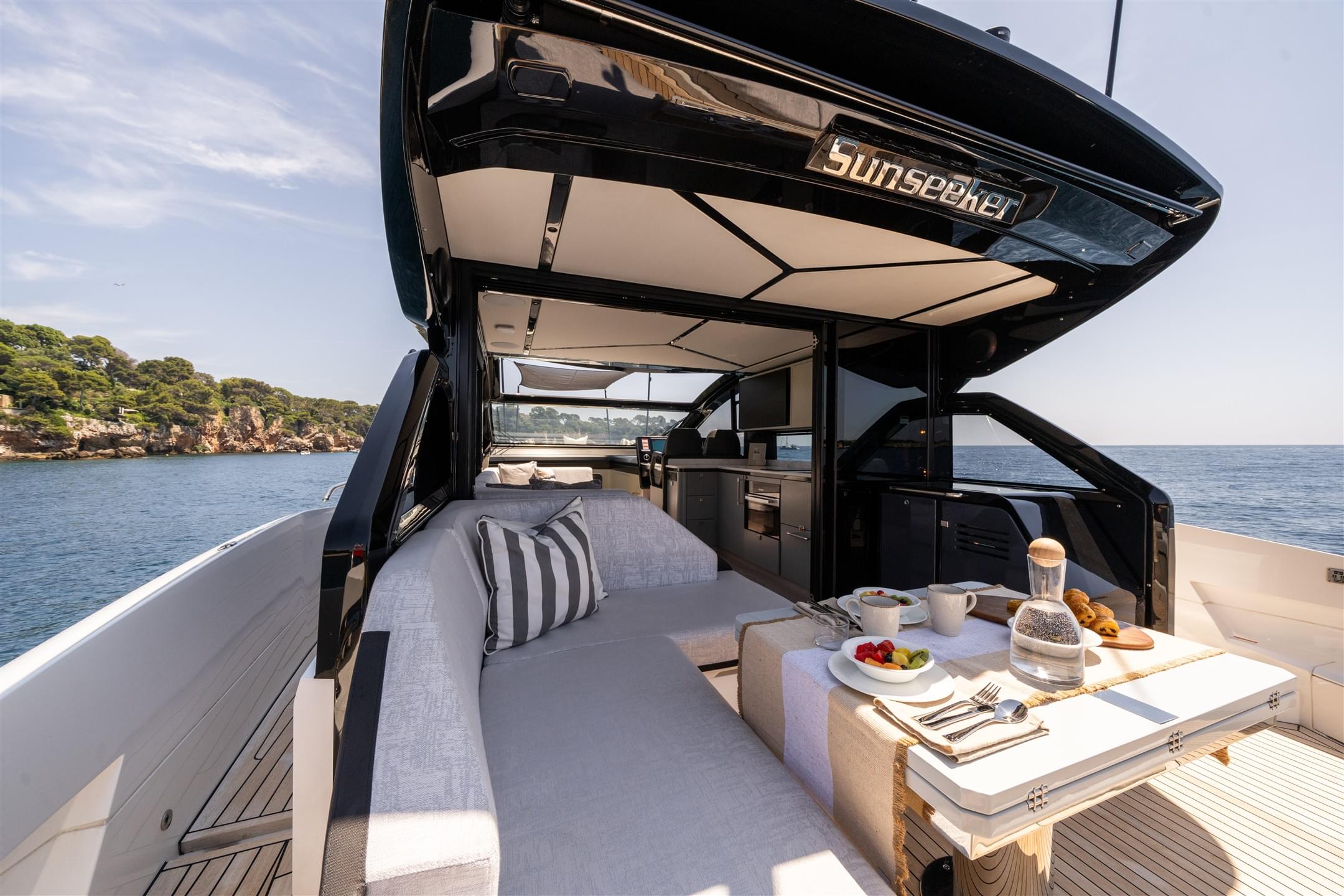 Sunseeker Predator 55 aft cockpit