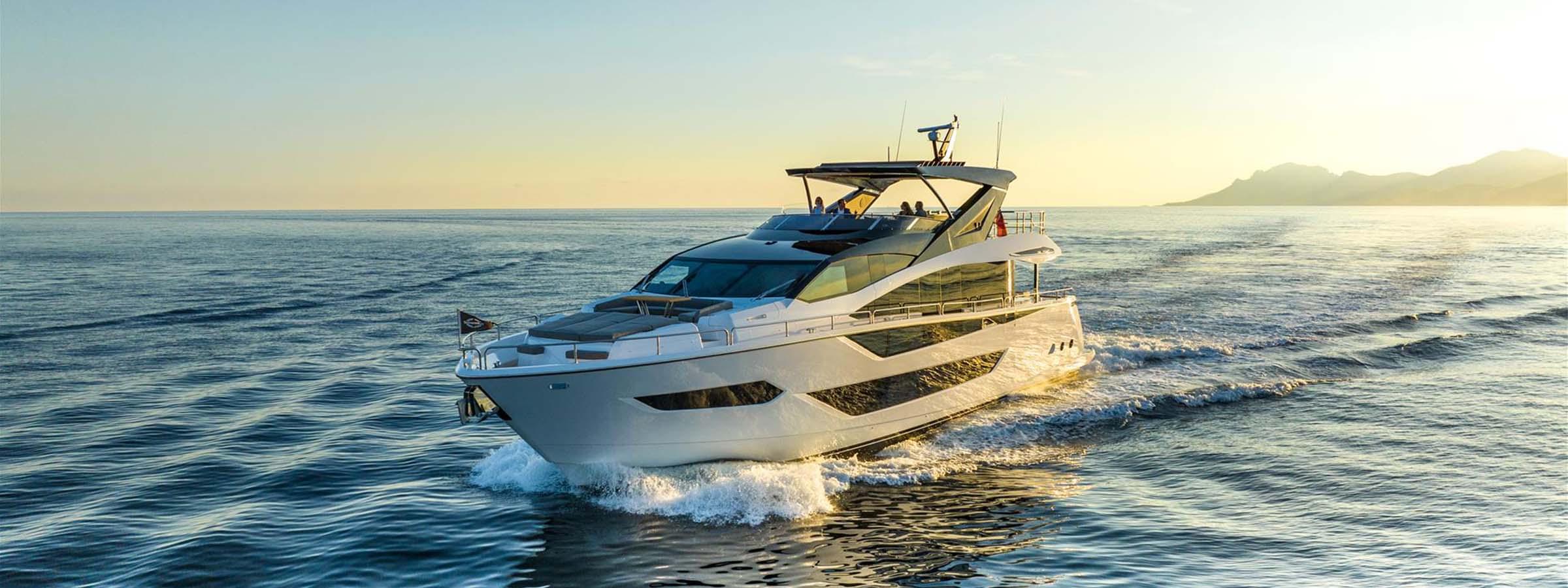 Sunseeker 88 Yacht