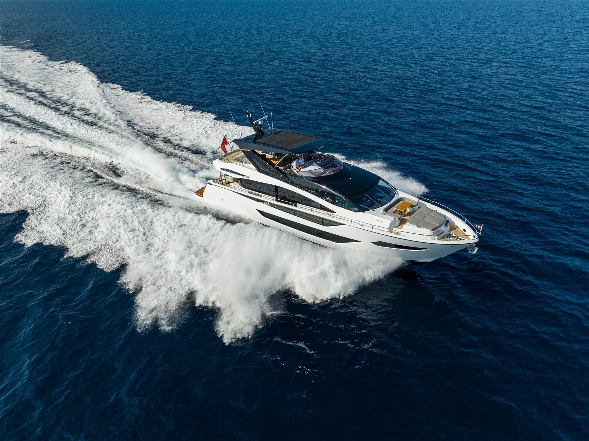 Sunseeker 88 Yacht