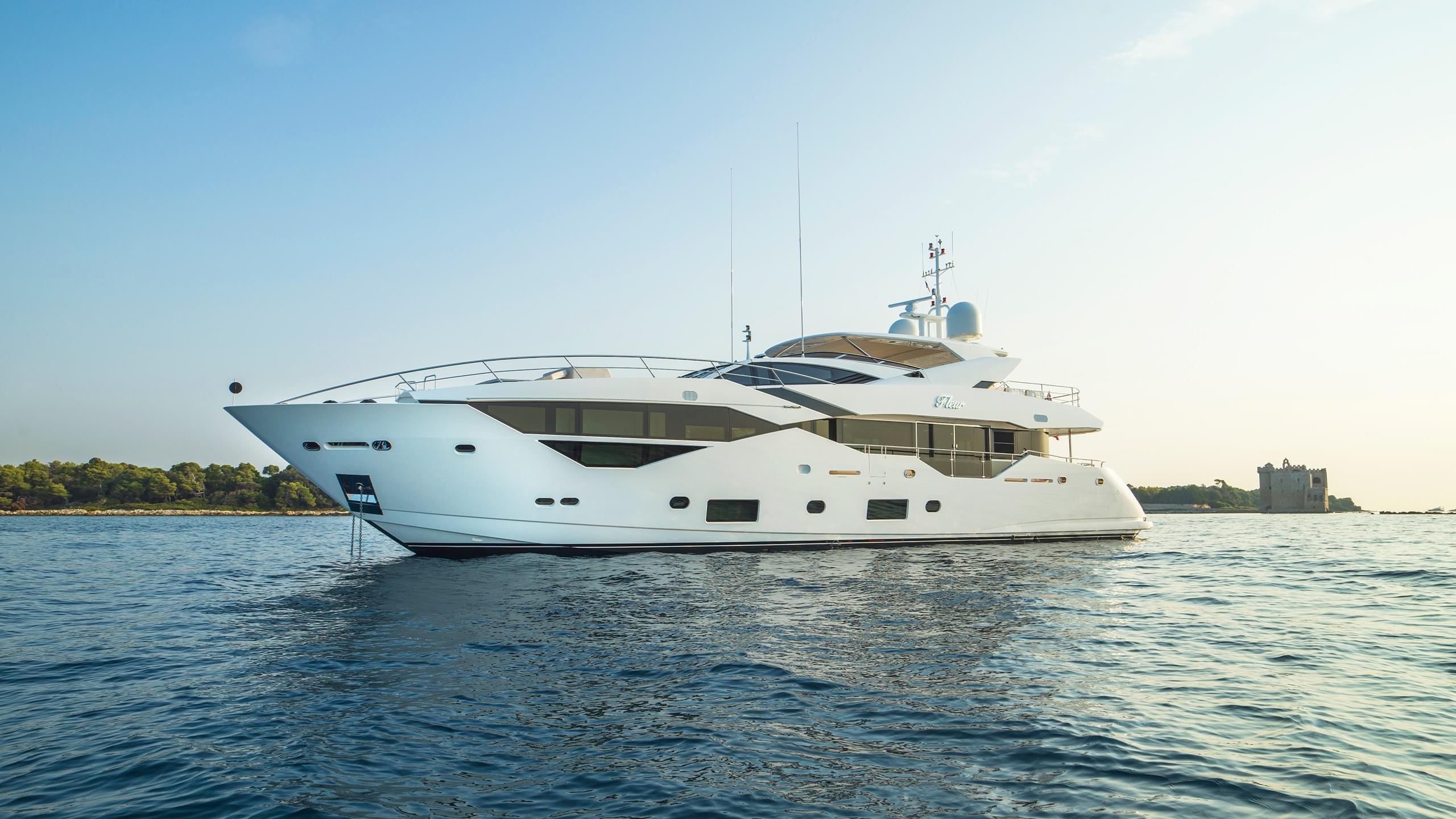 Sunseeker 116 Yacht